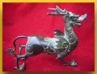 Dragon statue / Socha drak